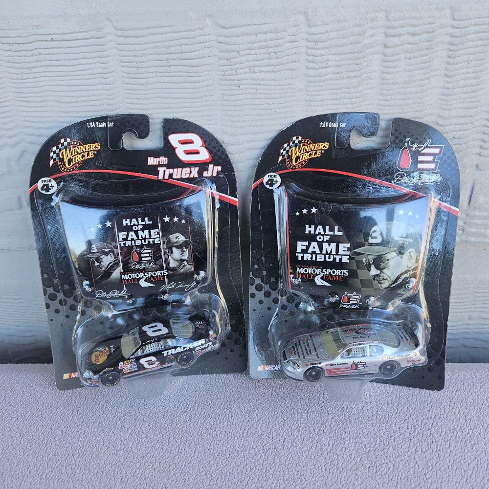 Winners Circle Hall of Fame Tribute 1:64 Car Dale Earnhardt Martin Truex Jr Set